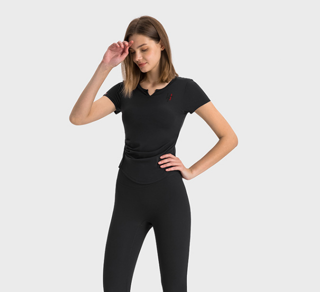 Side Scrunch Workout Shirt (with padded bust)